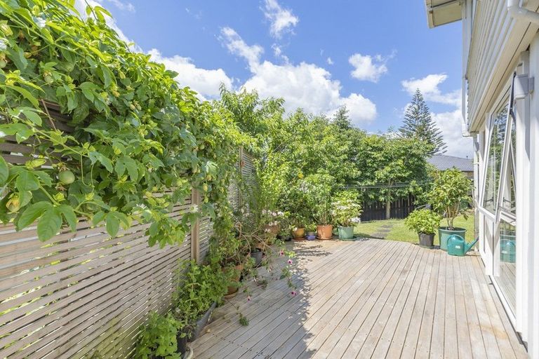 Photo of property in 3 Boundary Road, Opaheke, Papakura, 2113