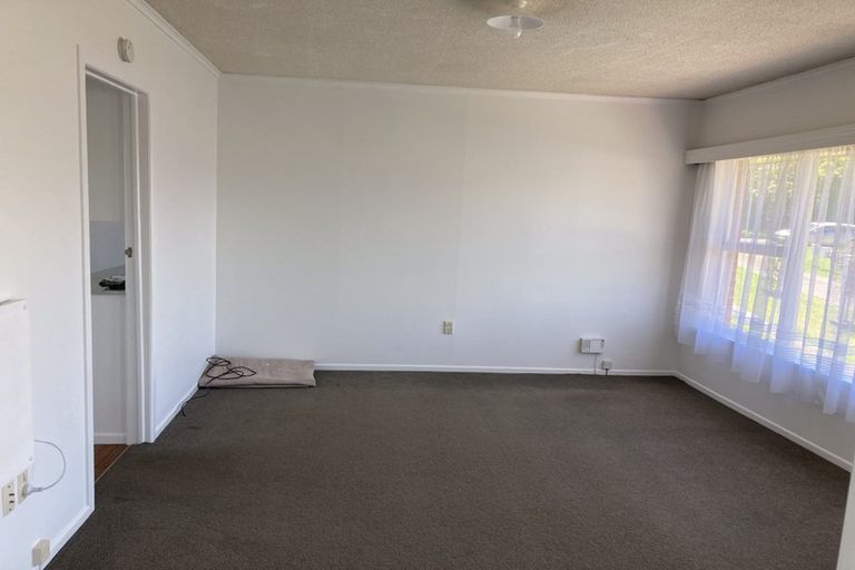 Photo of property in 3/7 Roberts Avenue, Bayswater, Auckland, 0622