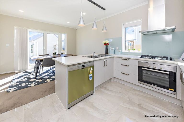 Photo of property in 26 Warbler Crescent, Papakura, 2110