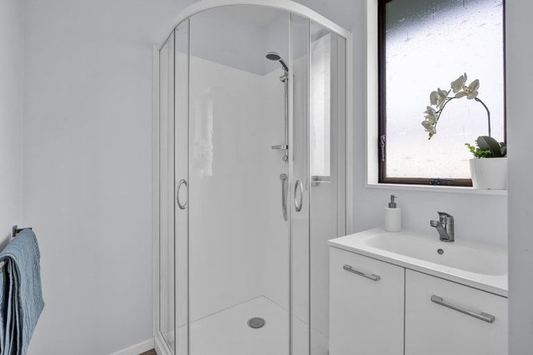 Photo of property in 1/7 Mahoe Street, Strandon, New Plymouth, 4312