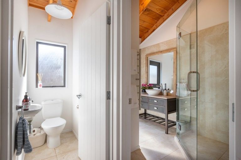 Photo of property in 15 Kitty Frazer Lane, Omaha, 0986