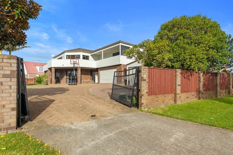Photo of property in 8 Claridge Place, Mount Maunganui, 3116
