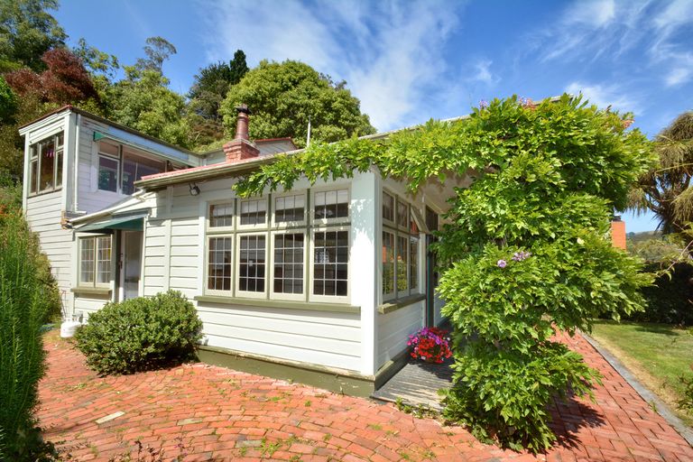 Photo of property in 2 Bacon Street, Broad Bay, Dunedin, 9014