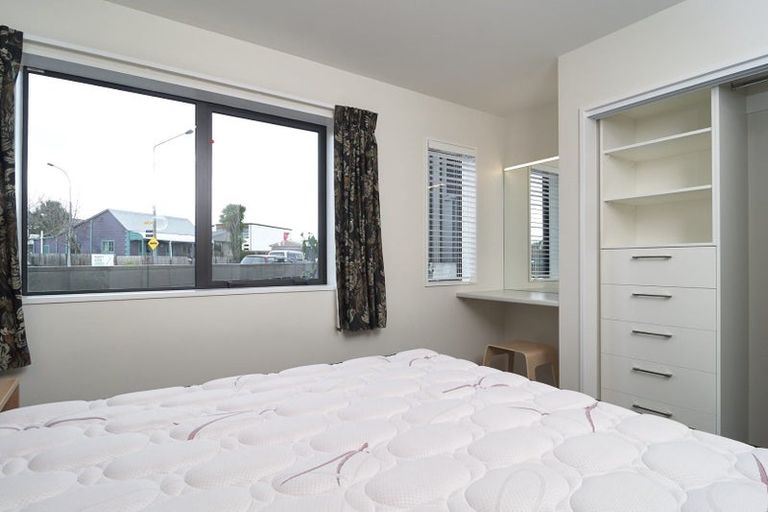 Photo of property in Riverena Flats, 377 Barbadoes Street, Christchurch Central, Christchurch, 8011