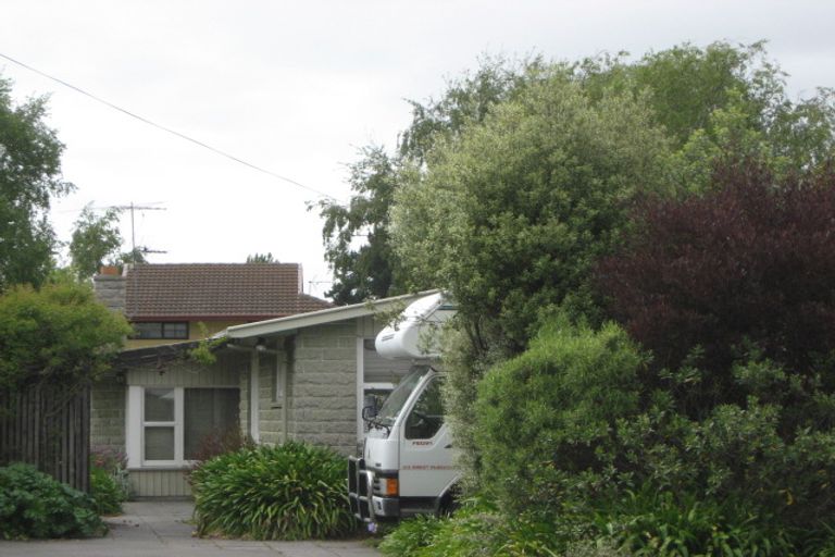 Photo of property in 160 Grimseys Road, Redwood, Christchurch, 8051