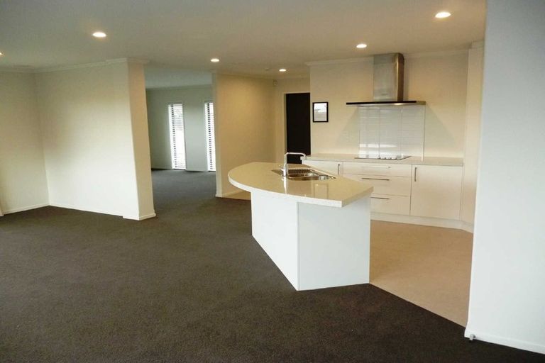 Photo of property in 27 Graycliffe Street, Halswell, Christchurch, 8025