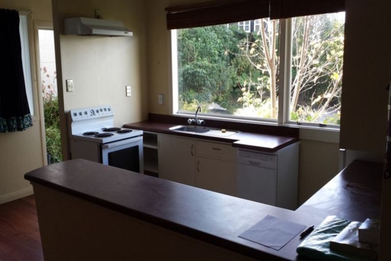 Photo of property in 43b Baroda Street, Khandallah, Wellington, 6035