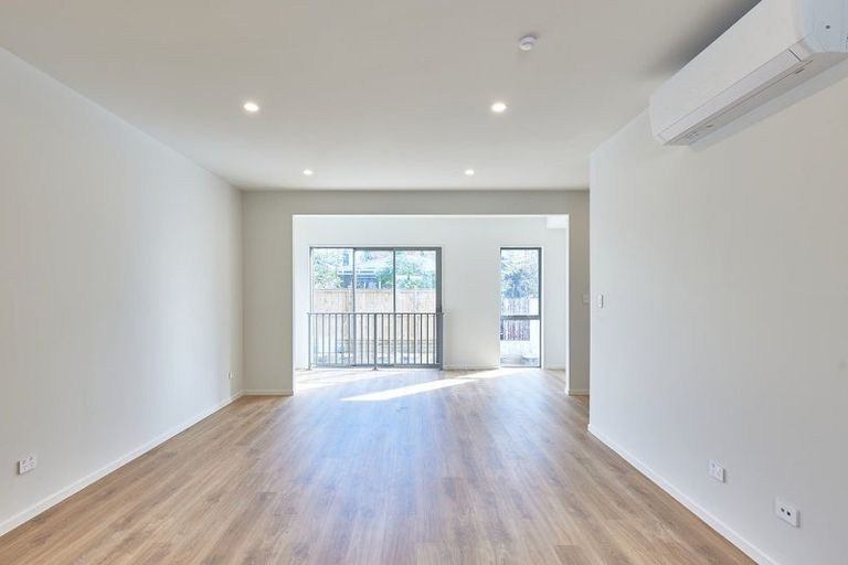 Photo of property in 2 The Boulevard, Sunnyhills, Auckland, 2010