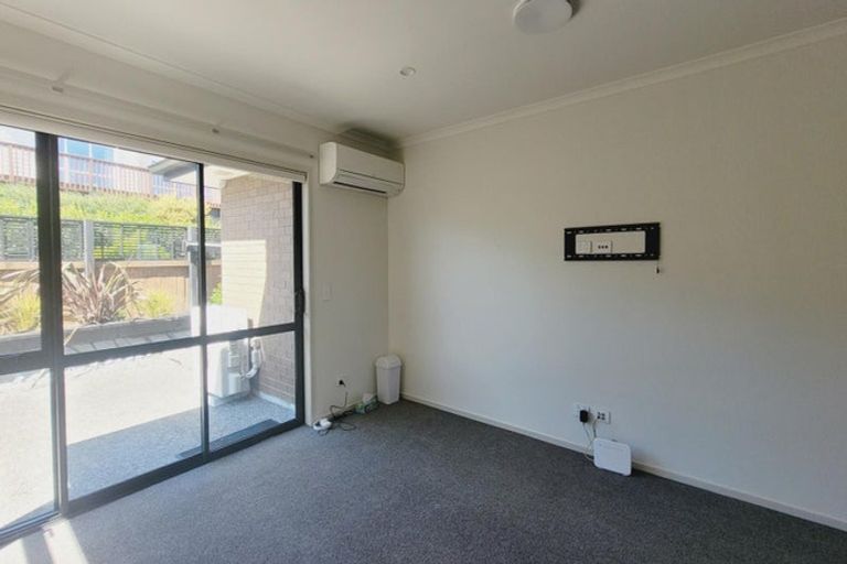Photo of property in 137 John Burke Drive, Aotea, Porirua, 5024