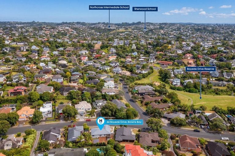 Photo of property in 44 Bayside Drive, Browns Bay, Auckland, 0630