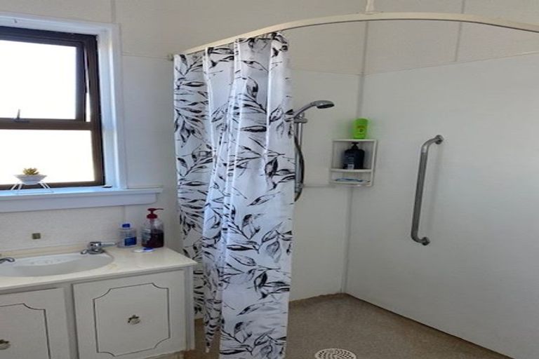 Photo of property in 12 Ranfurly Street, West End, Timaru, 7910