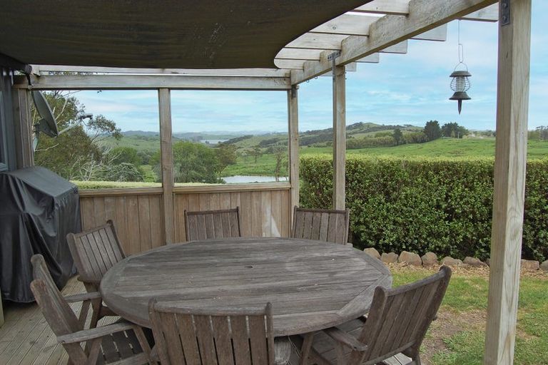 Photo of property in 1104 Oneriri Road, Kaiwaka, 0573