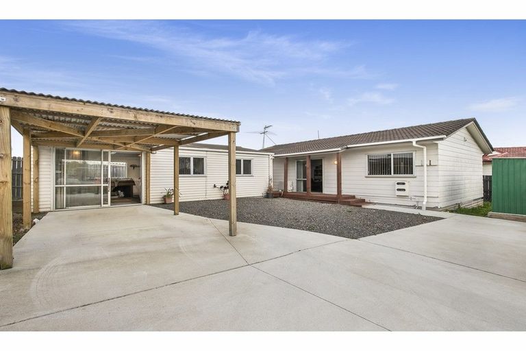 Photo of property in 34b Secretariat Place, Randwick Park, Auckland, 2105