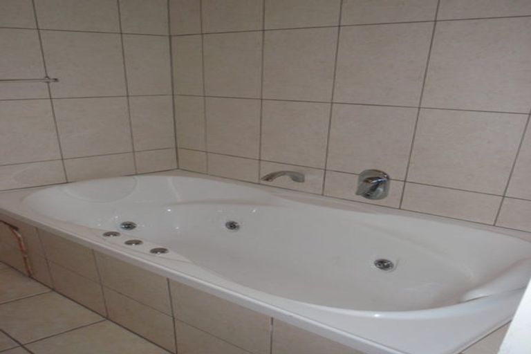 Photo of property in 81 View Road, Houghton Bay, Wellington, 6023