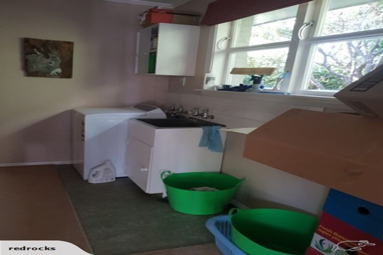 Photo of property in 8 Winston Street, Crofton Downs, Wellington, 6035