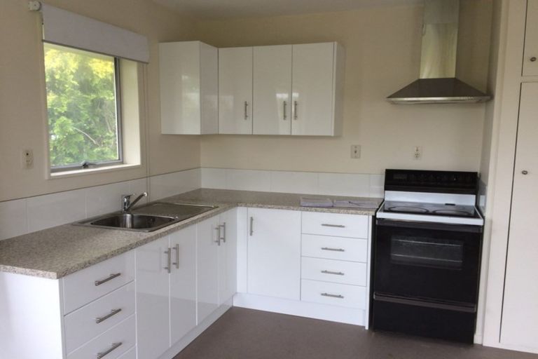 Photo of property in 2/7 Division Street, Riccarton, Christchurch, 8041