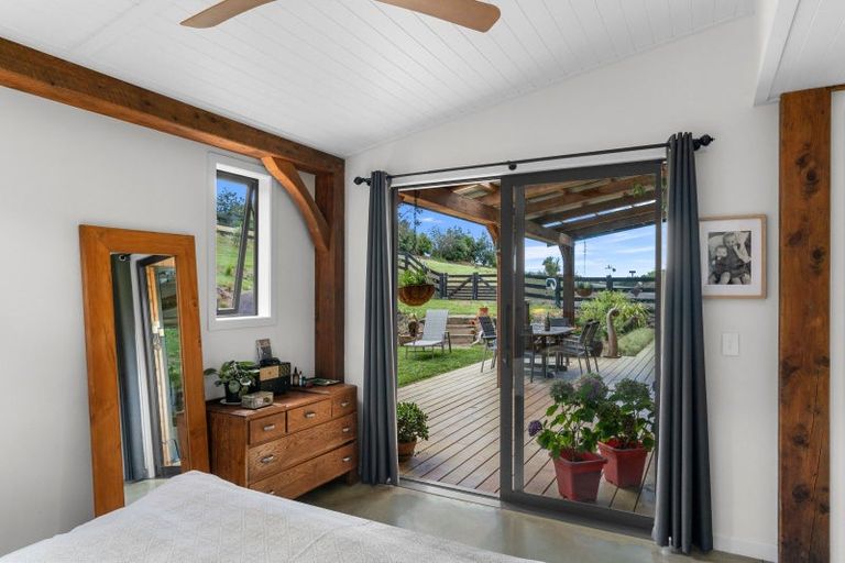 Photo of property in 421 Cames Road, Kaiwaka, 0975