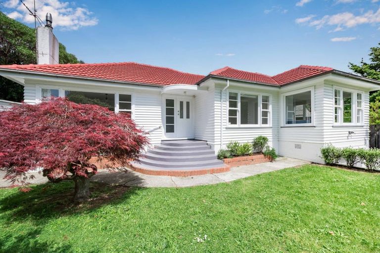 Photo of property in 2 Kohekohe Road, Waikanae, 5036
