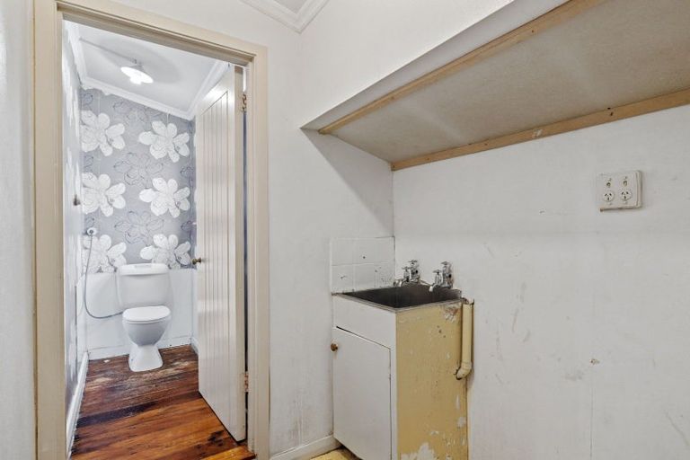 Photo of property in 8 Millar Street, Terrace End, Palmerston North, 4410