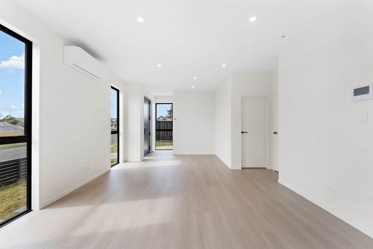 Photo of property in 78a Seaview Road, Glenfield, Auckland, 0629