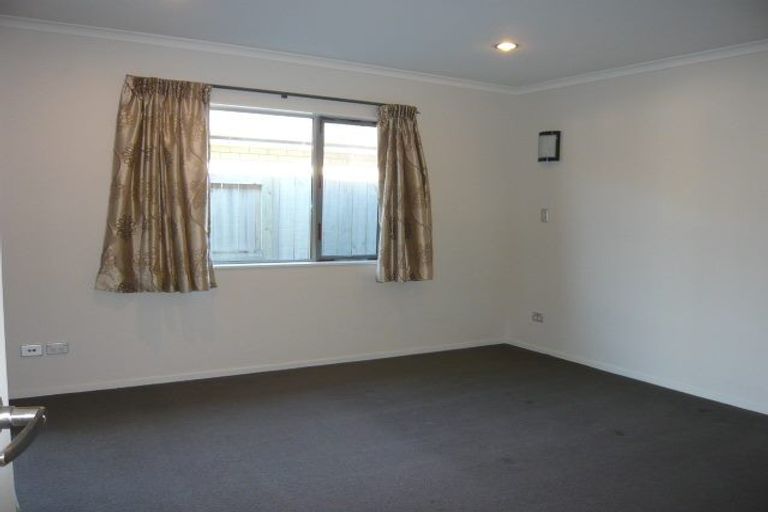 Photo of property in 16 Wessex Place, Rototuna North, Hamilton, 3210