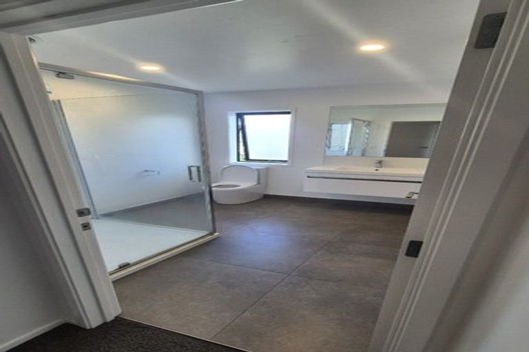 Photo of property in 16 Cessna Crescent, Mangere, Auckland, 2022