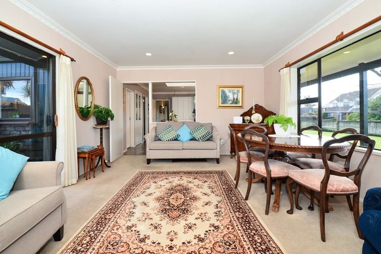 Photo of property in 34 Madill Road, St Andrews, Hamilton, 3200