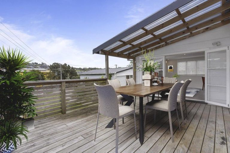 Photo of property in 2 Matai Road, Stanmore Bay, Whangaparaoa, 0932