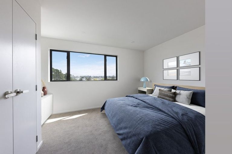 Photo of property in 1/50 Newington Road, Henderson, Auckland, 0612