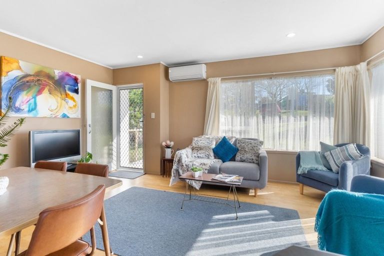 Photo of property in 1/71 Bentley Avenue, Glenfield, Auckland, 0629