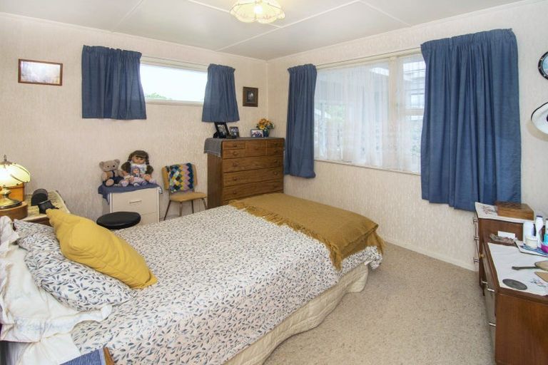 Photo of property in 19 Fisher Place, Carterton, 5713