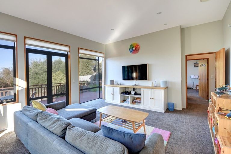 Photo of property in 12 Strathmore Crescent, Roslyn, Dunedin, 9010