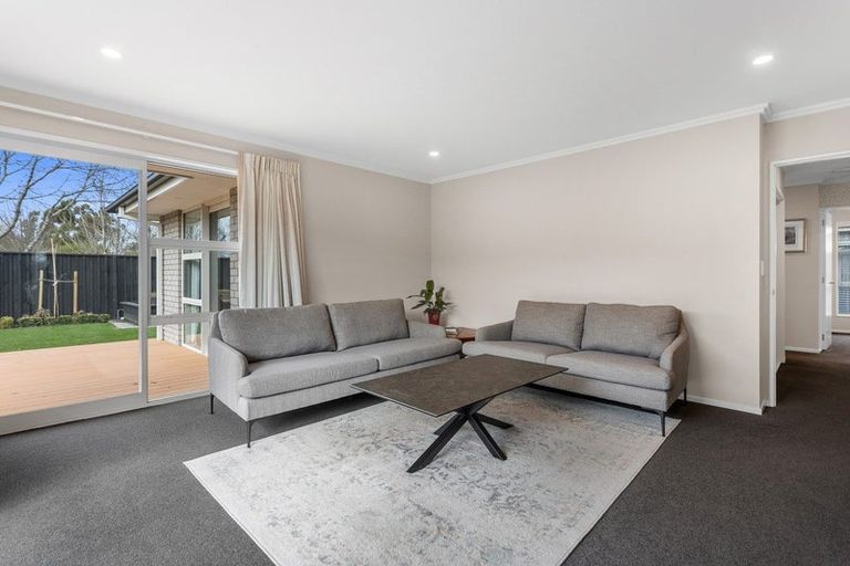 Photo of property in 19 Lewis Close, Rangiora, 7400