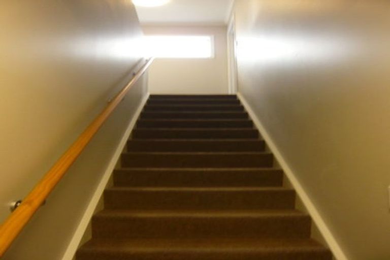 Photo of property in 8/27 Jones Crescent, Melville, Hamilton, 3206