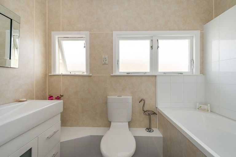 Photo of property in 76 Neale Avenue, Stoke, Nelson, 7011