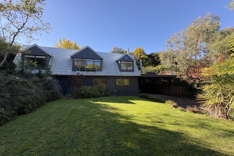 Photo of property in 56 Muritai Crescent, Havelock North, 4130