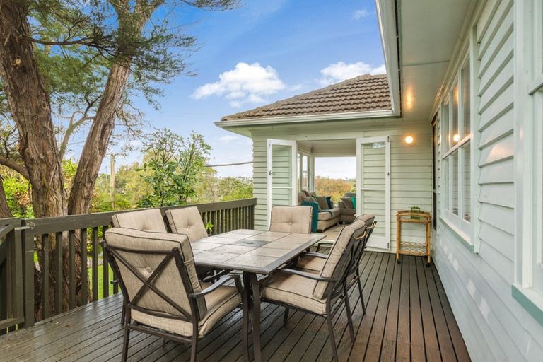 Photo of property in 1/19 Edgeworth Road, Glenfield, Auckland, 0629