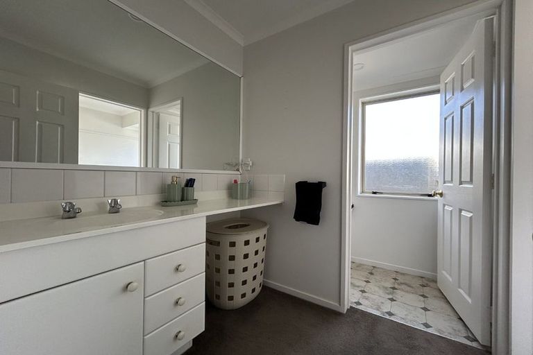 Photo of property in 10 Maahutaupeke Place, St Andrews, Hamilton, 3200