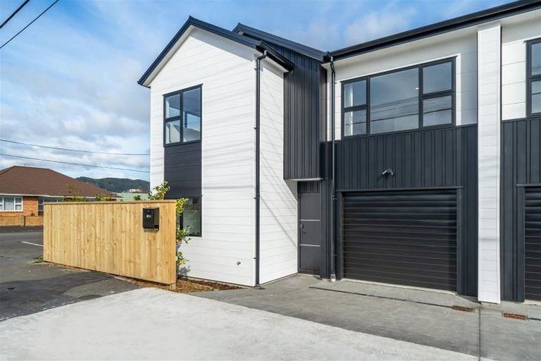 Photo of property in 25a King Street, Ebdentown, Upper Hutt, 5018