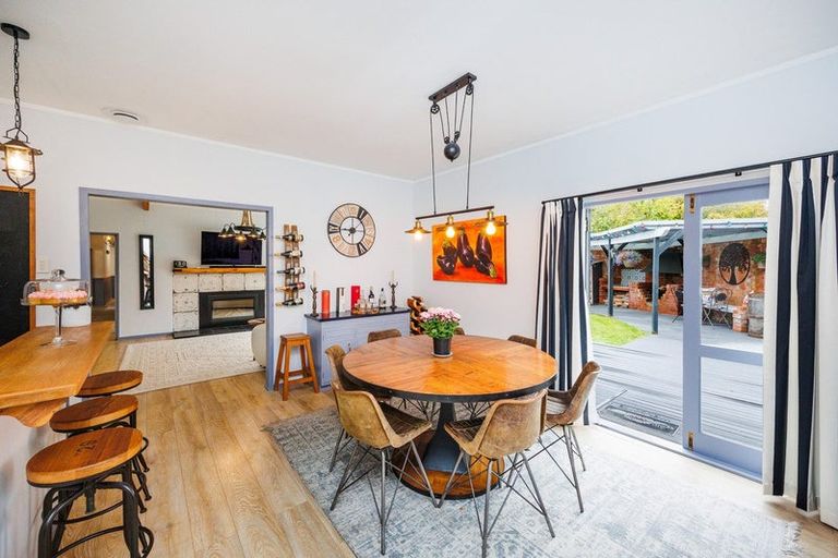 Photo of property in 8 Skerman Street, Marton, 4710