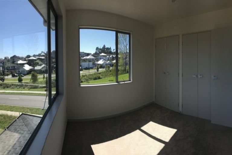 Photo of property in 3 Mataku Way, Silverdale, 0932