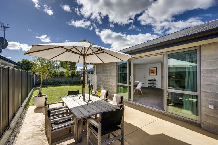 Photo of property in 9 Rakaia Way, Poraiti, Napier, 4112