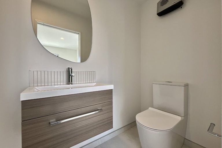 Photo of property in 5/107 Smith Street, Woolston, 8062