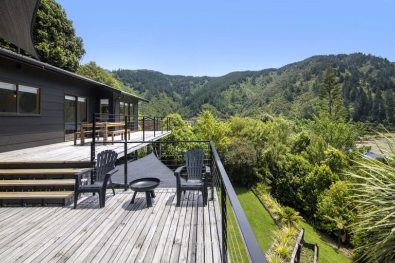 Photo of property in 609 Port Underwood Road, Whatamango Bay, Picton, 7281