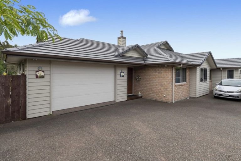 Photo of property in 166 Oteki Park Drive, Welcome Bay, Tauranga, 3112