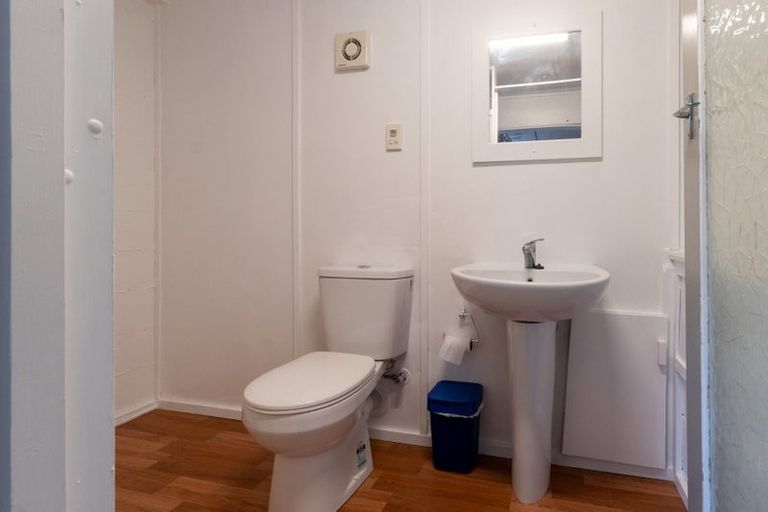 Photo of property in 1/18 Sealy Road, Torbay, Auckland, 0630