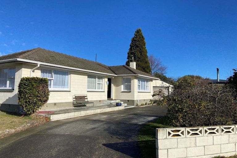 Photo of property in 7 Bahama Place, Hornby, Christchurch, 8042