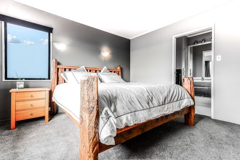 Photo of property in 6 Ben Nevis Place, Nawton, Hamilton, 3200