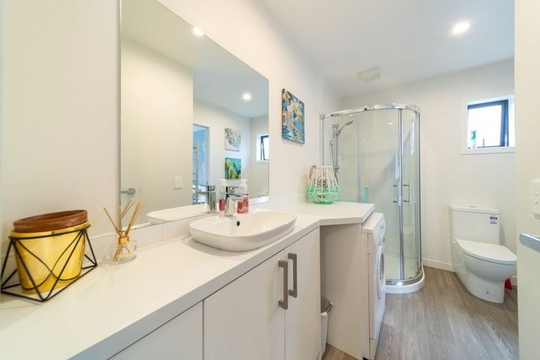 Photo of property in 11 Glenfiddich Road, Jacks Point, Queenstown, 9371