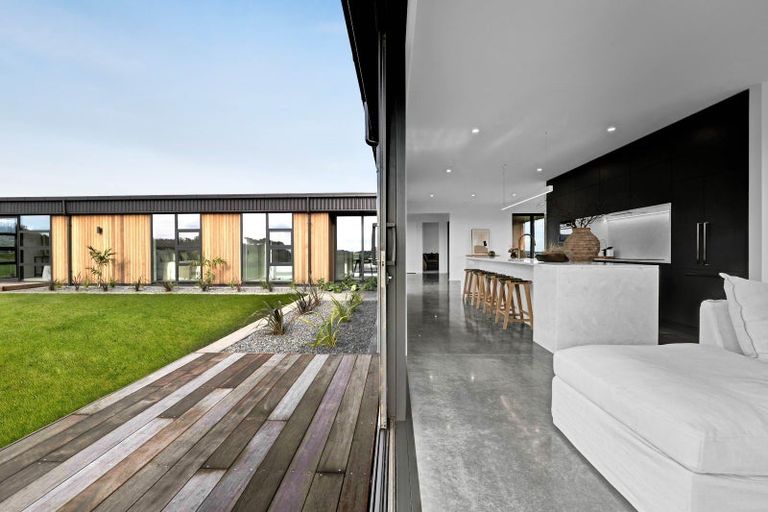 Photo of property in 29 Washer Road, Omata, New Plymouth, 4374